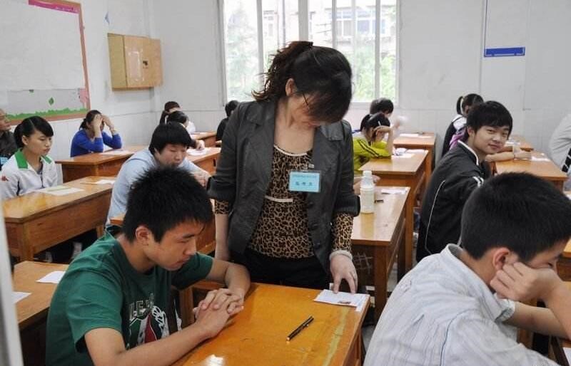 高考倒计时，防范替考从身份核验开始